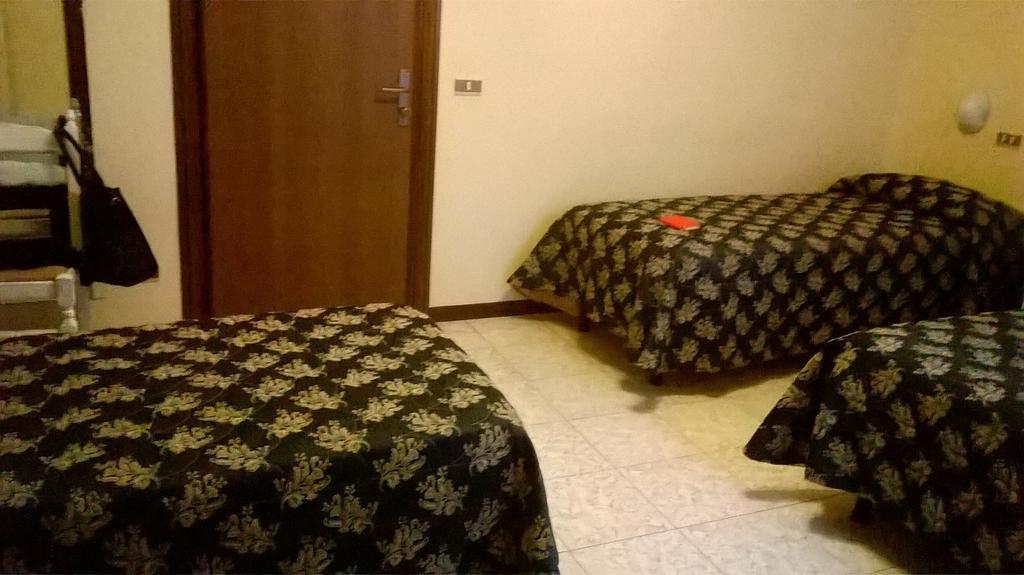 Hotel Sullivan Ponte San Marco Zimmer foto
